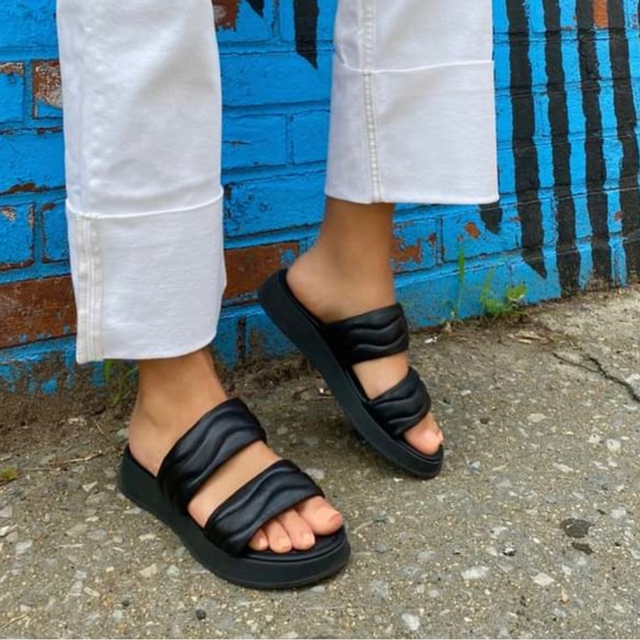Vince Camuto Shoes - Vince Camuto Sondrie Slide Puffy two strap Sandal